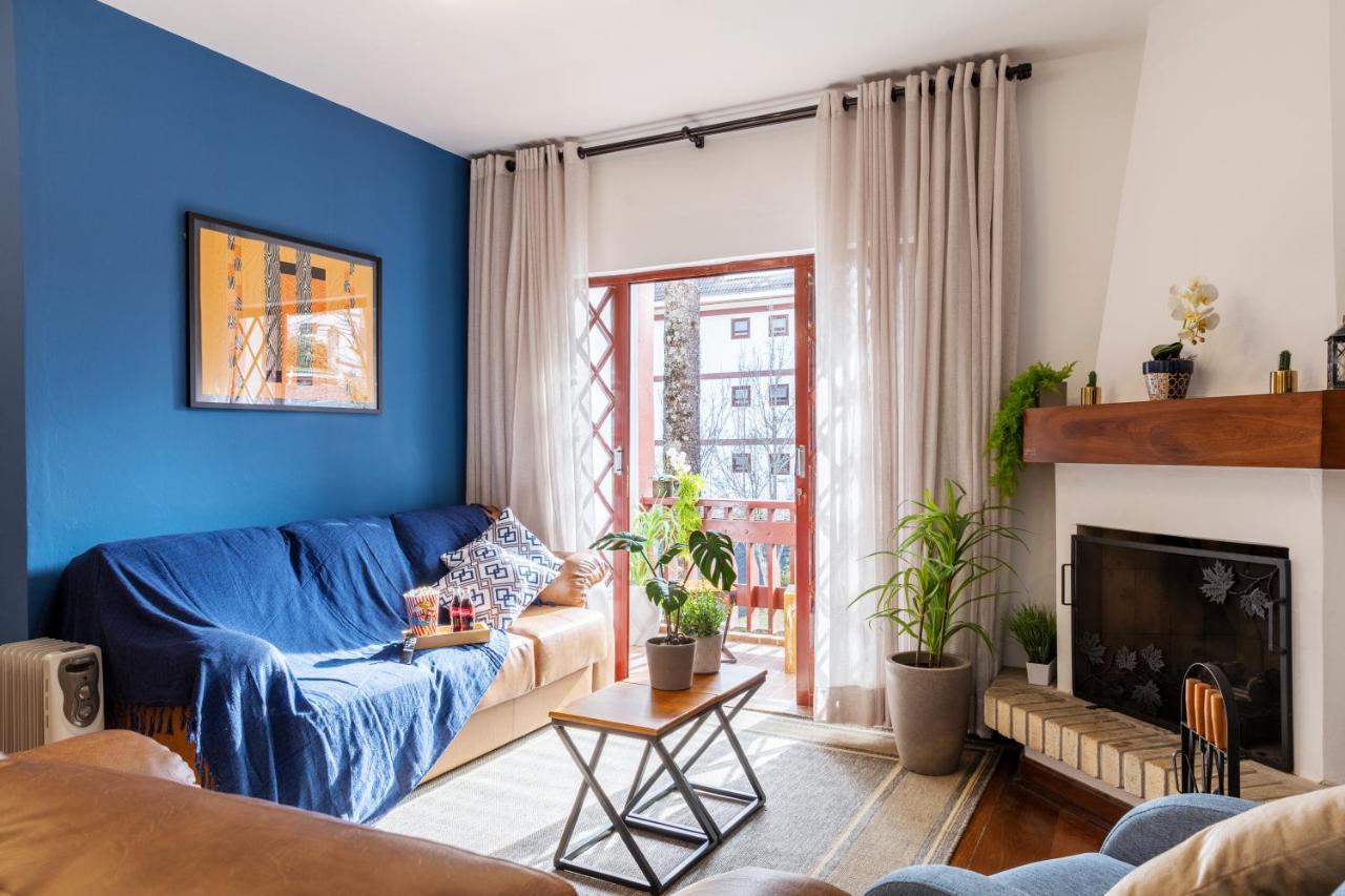 Apartamento 3 Quartos No Capivari Com Lareira *